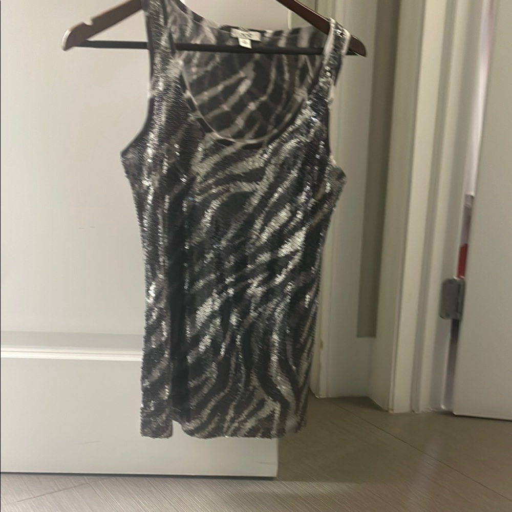 Sequin flowy tank top